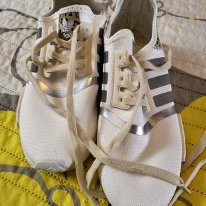 Adidas Ladies tennis shoes